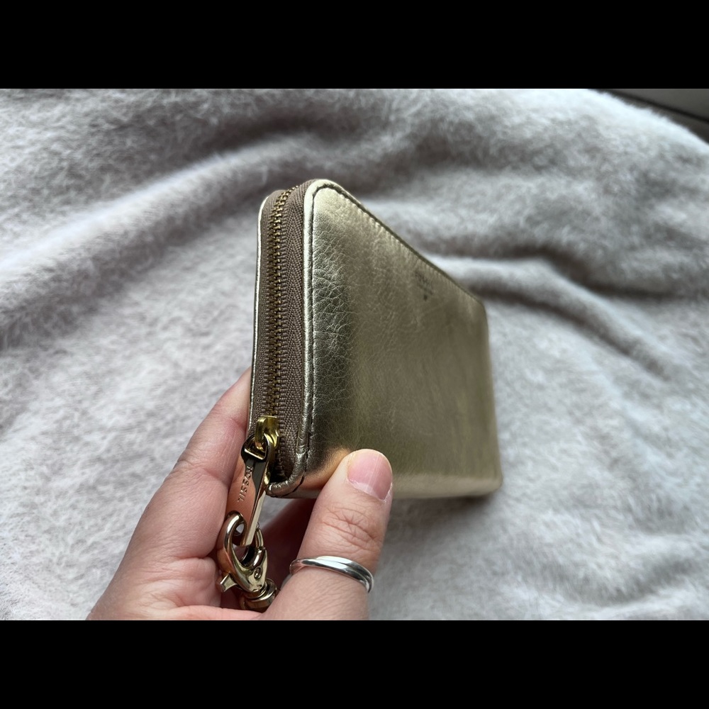 Fossil Gold Wristlet Bag - Picture 8 of 12